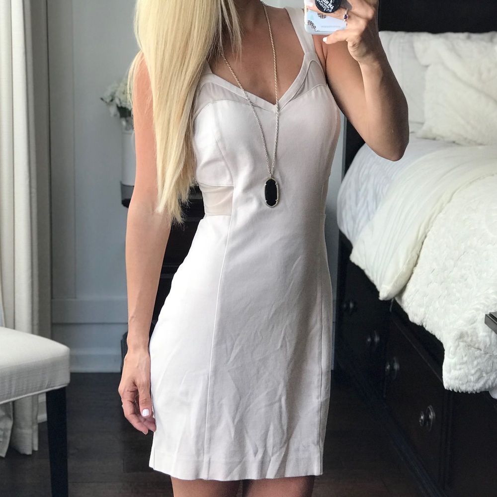 Express Dress - Picture 5 of 9